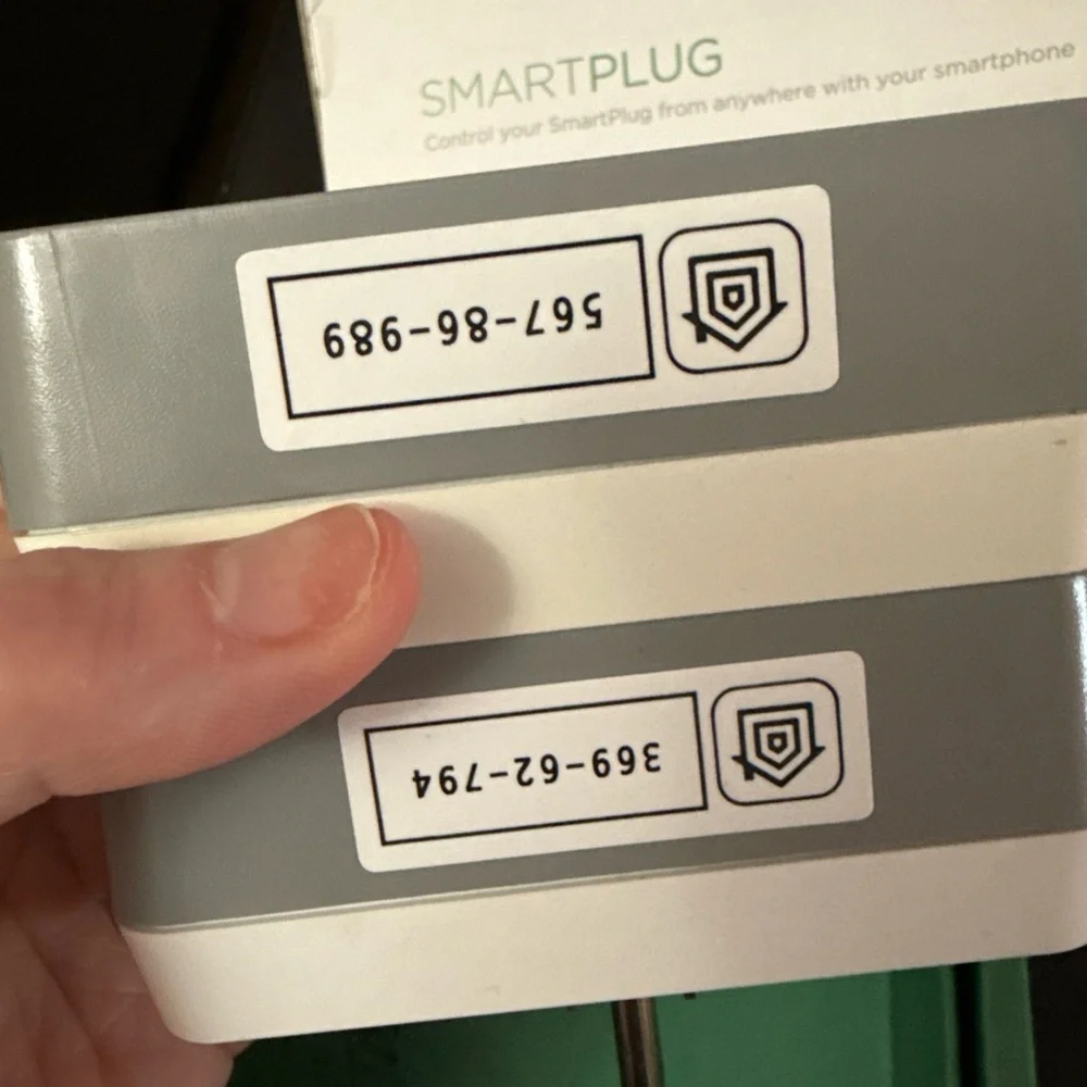 iHome SmartPlug Wi-Fi Outlet - Gray - Picture 4 of 5